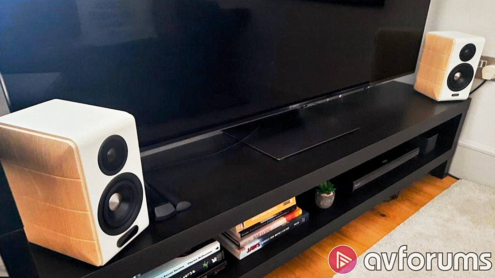 Edifier S880DB MKII: Compact Hi-Fi Speakers With Serious Ambition